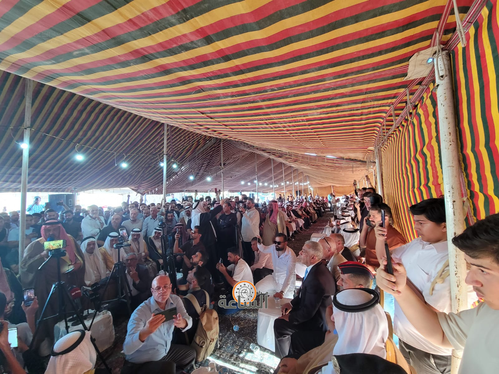 Madar Al-Saa Images 0.38371599079775853