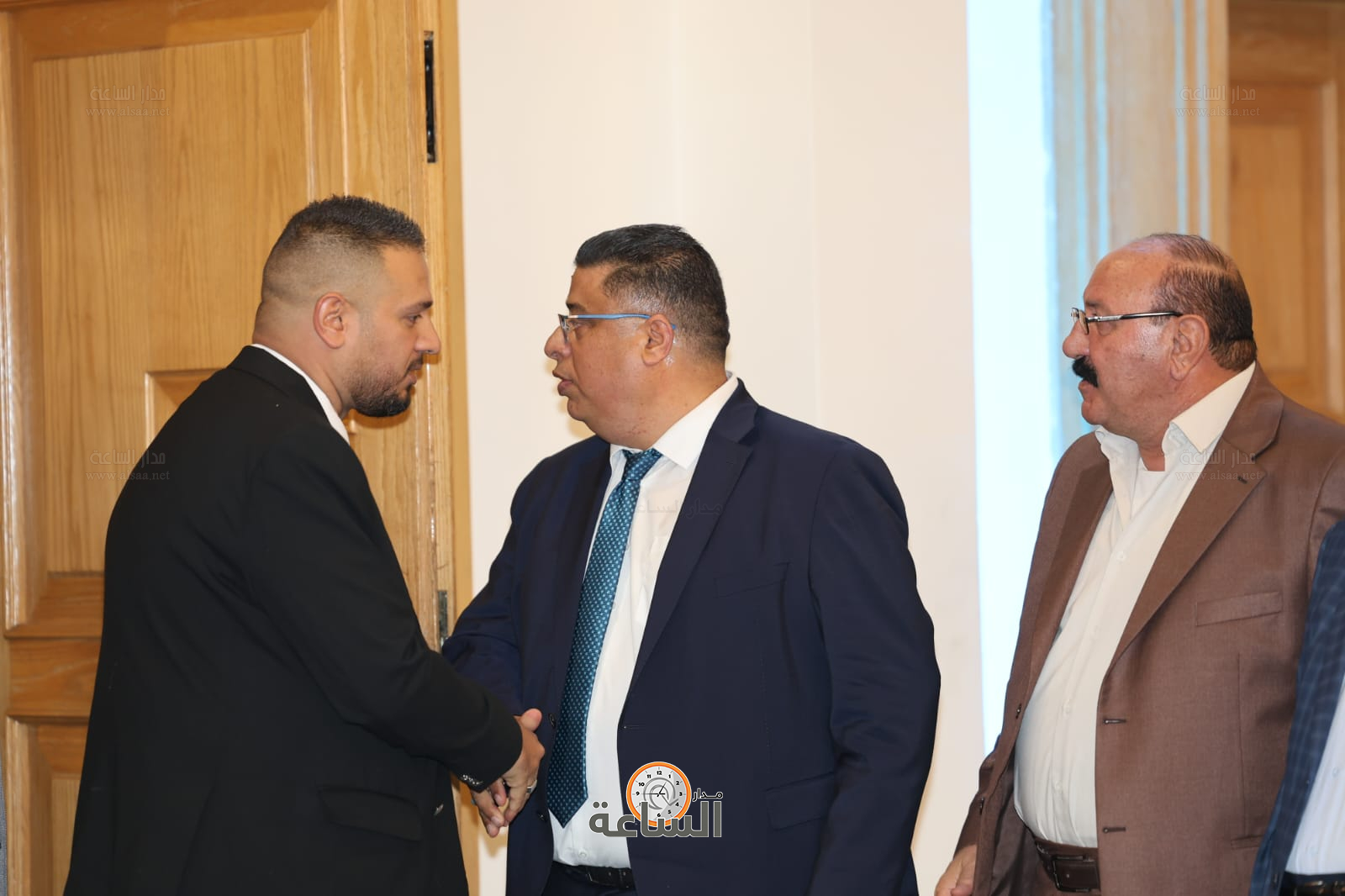 Madar Al-Saa Images 0.8755806788289618