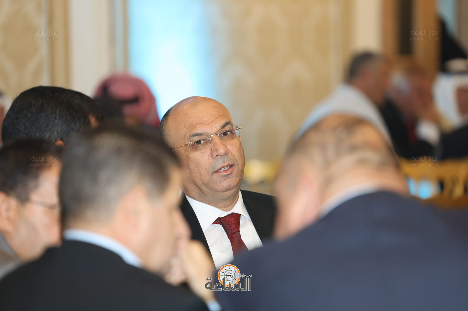 Madar Al-Saa Images 0.018990887933809097