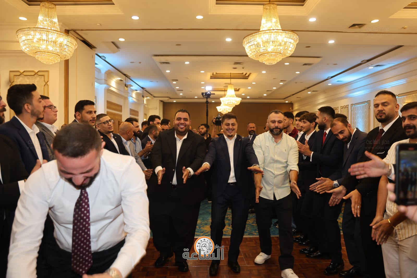 Madar Al-Saa Images 0.3071970536534324