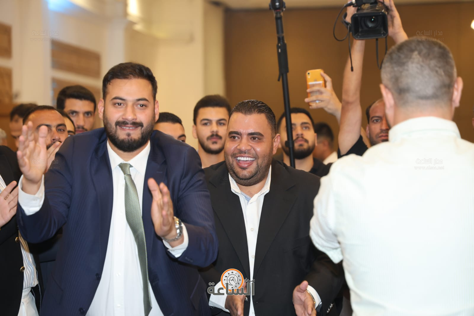 Madar Al-Saa Images 0.49175236693890556