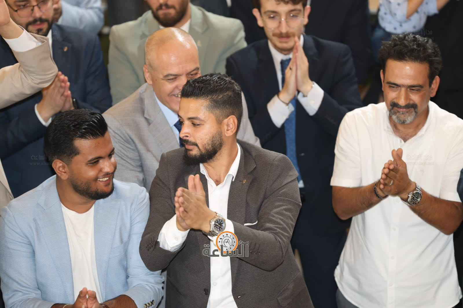 Madar Al-Saa Images 0.24655175810074692