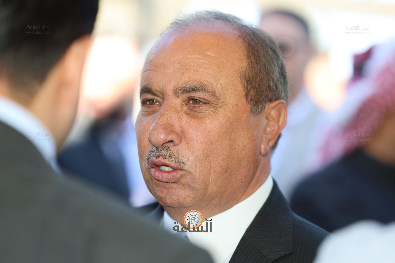 Madar Al-Saa Images 0.37427381897660184