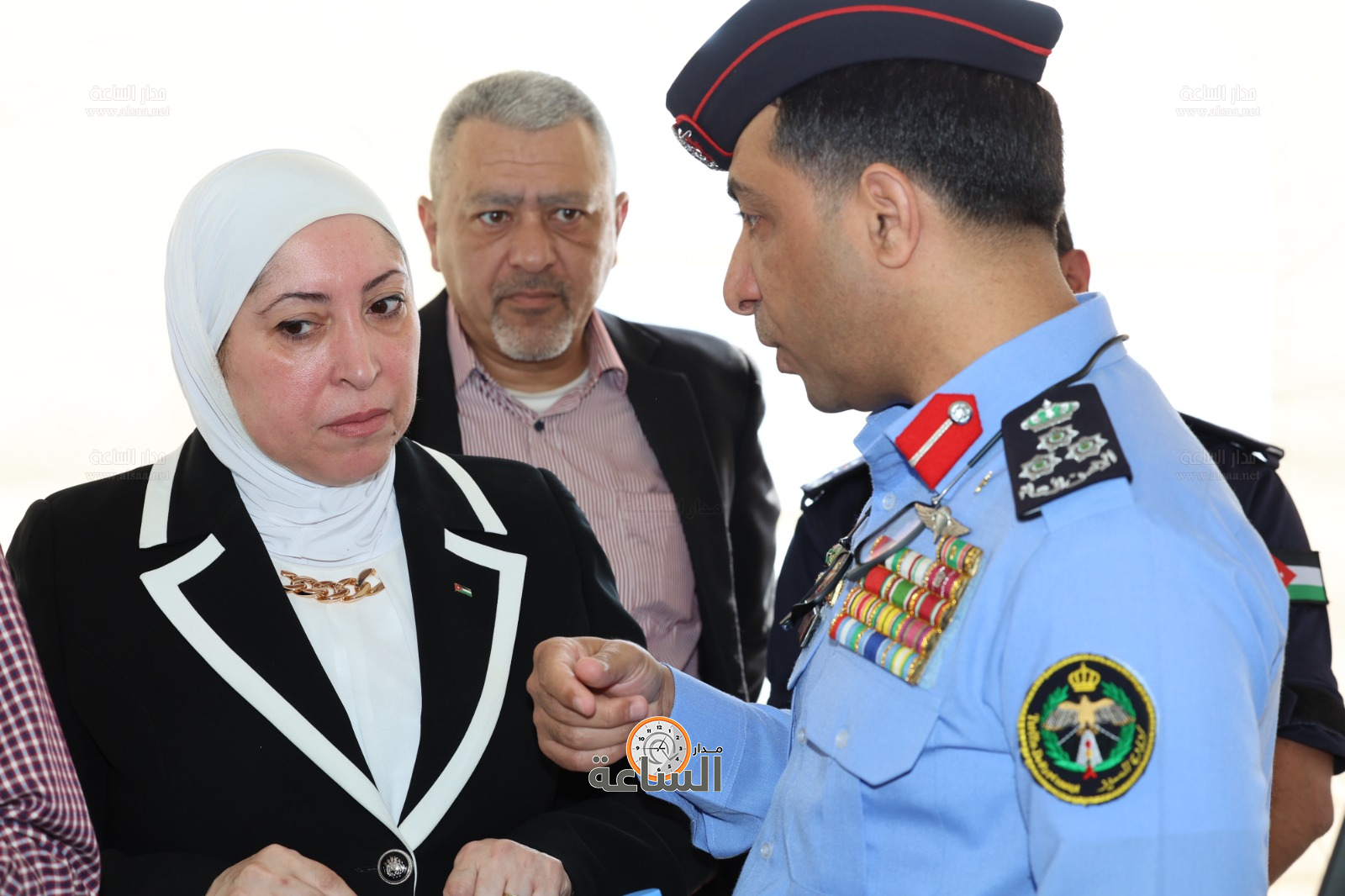 Madar Al-Saa Images 0.7124575038189319