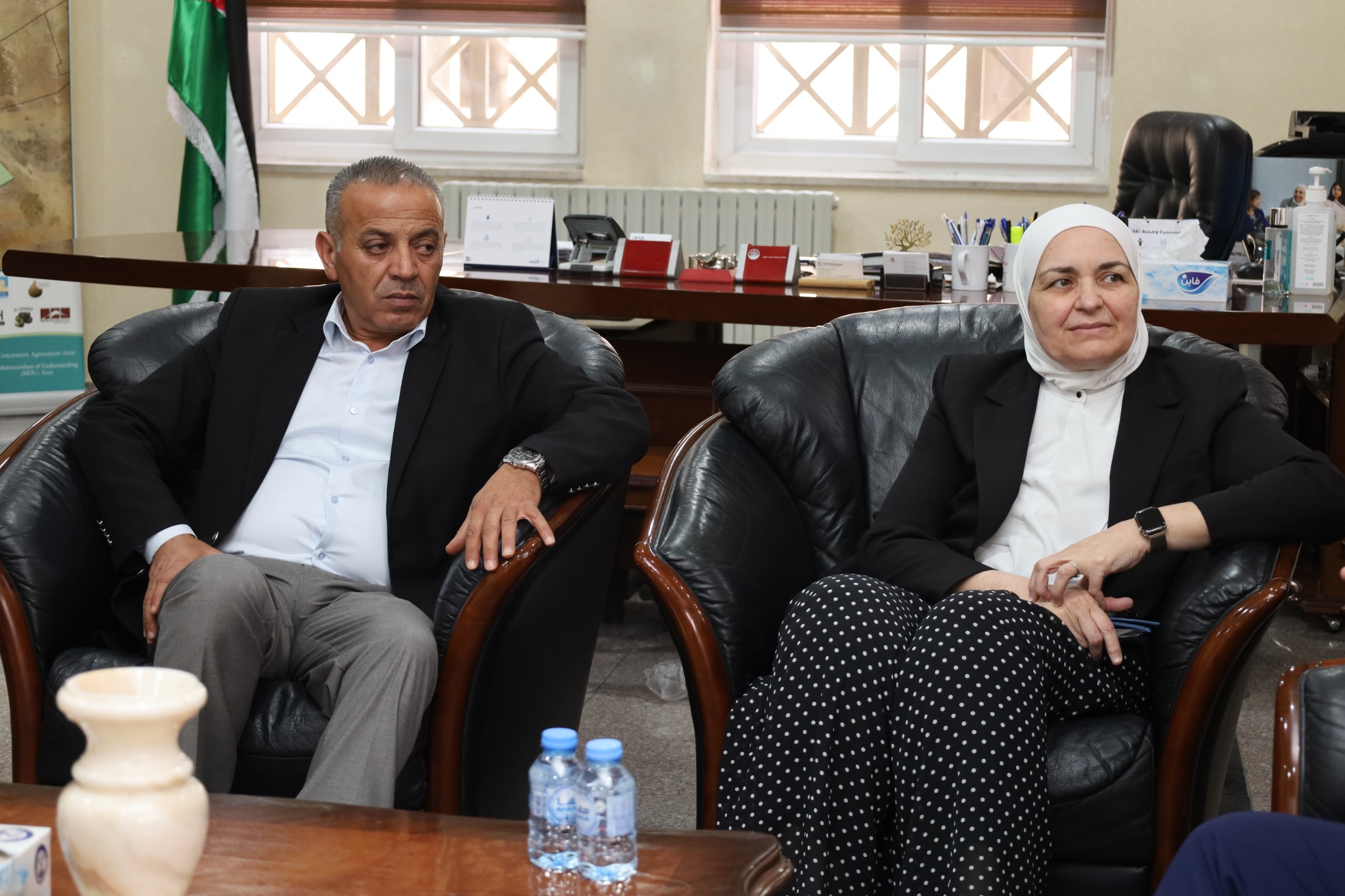 Madar Al-Saa Images 0.354908111729055