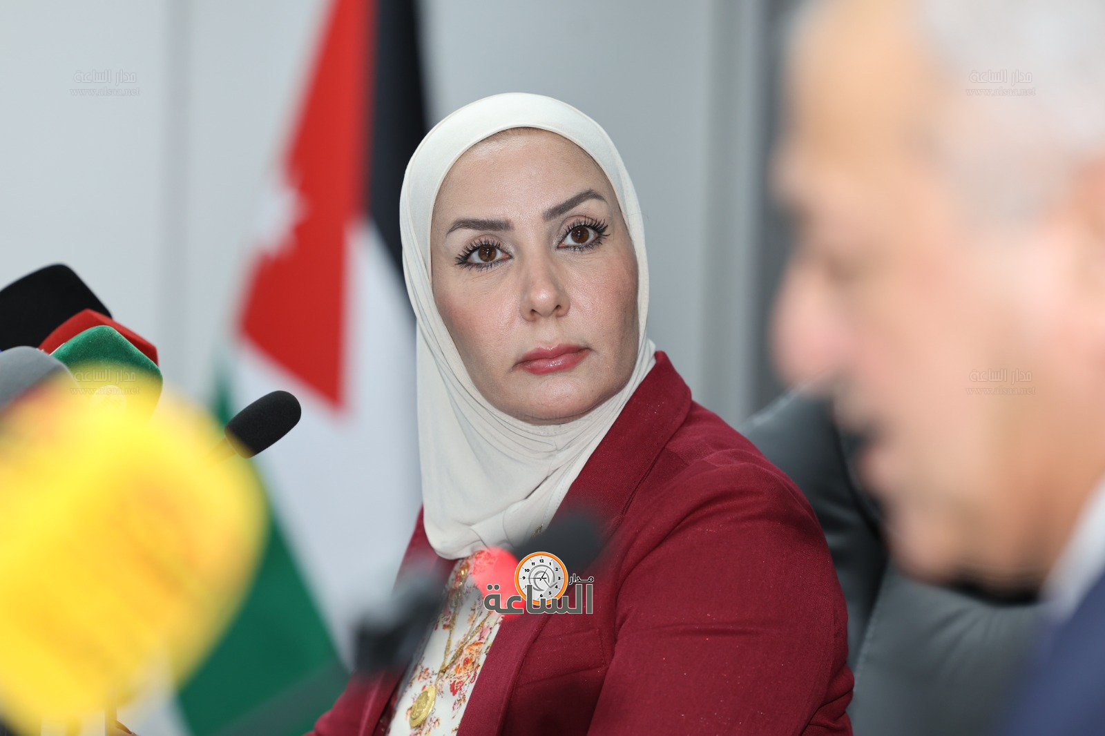 Madar Al-Saa Images 0.44531990759799445