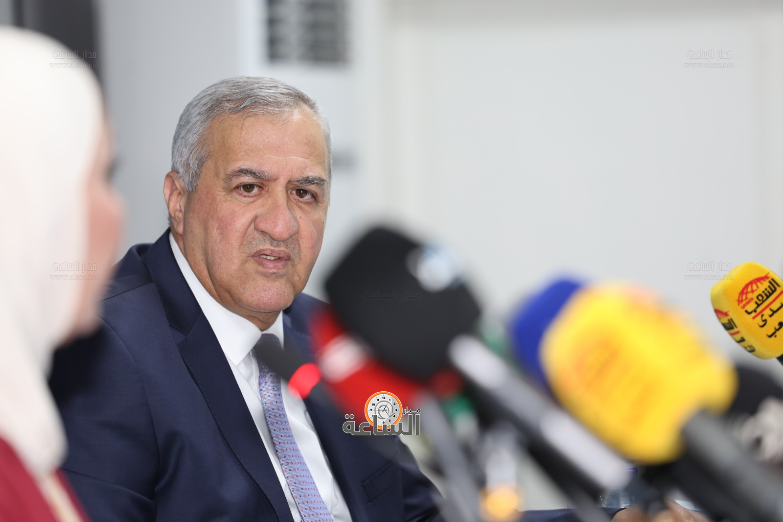 Madar Al-Saa Images 0.8058045519147119