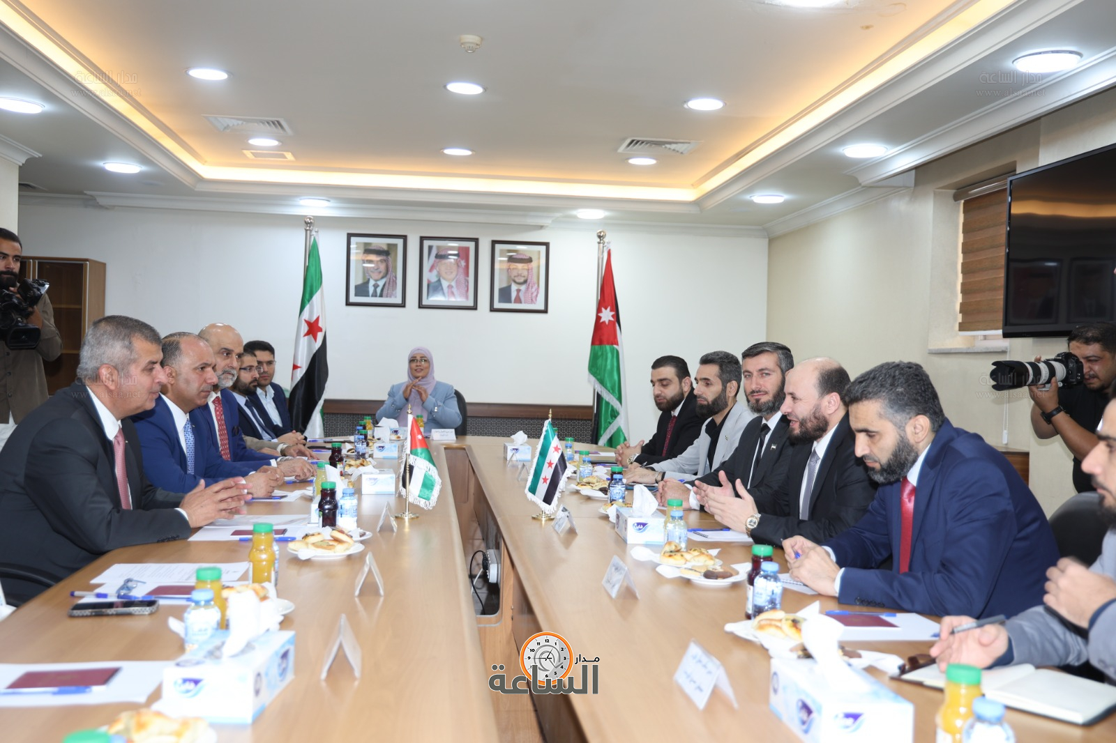 Madar Al-Saa Images 0.37187388920811615