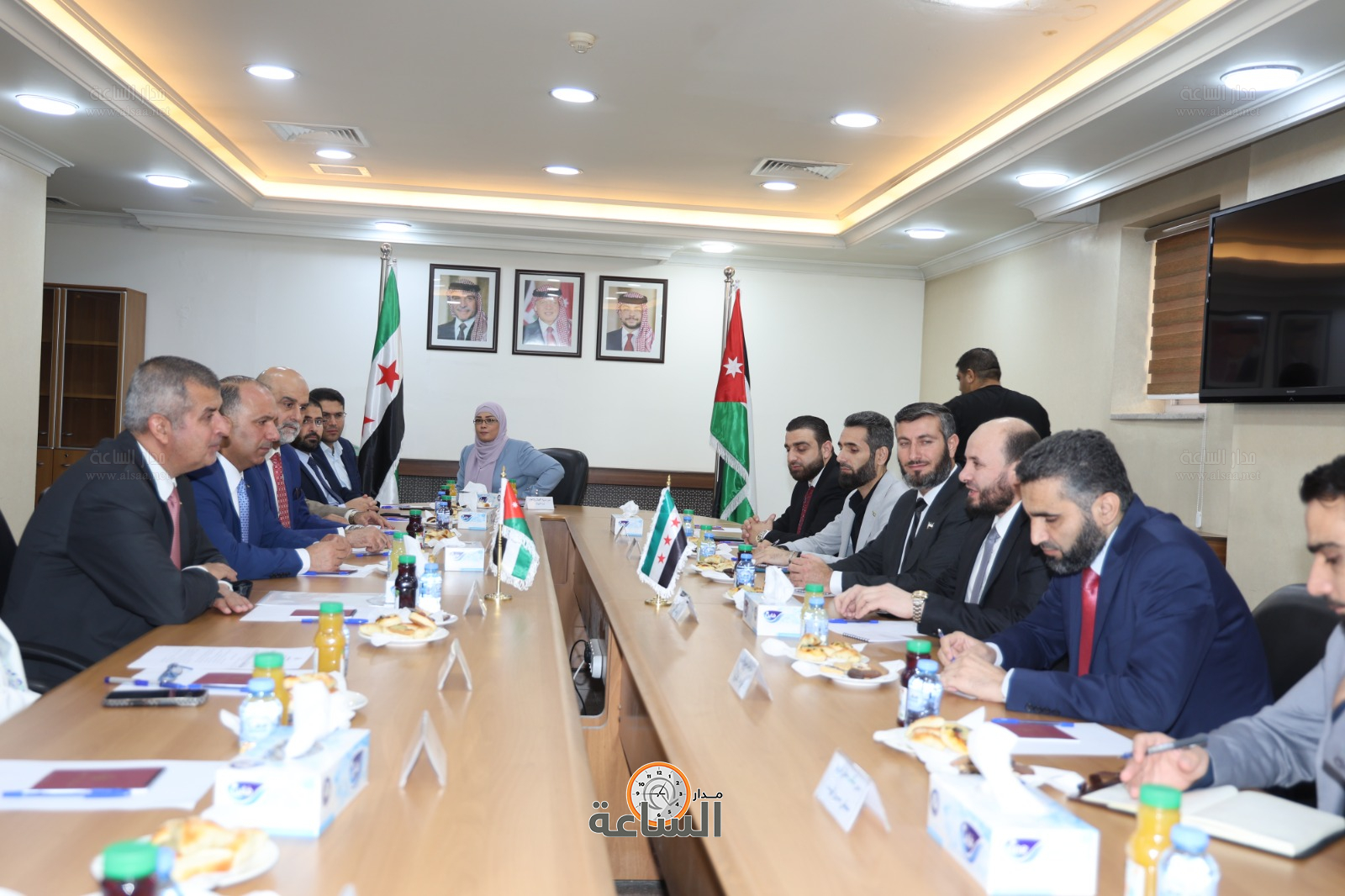 Madar Al-Saa Images 0.9497796741672583