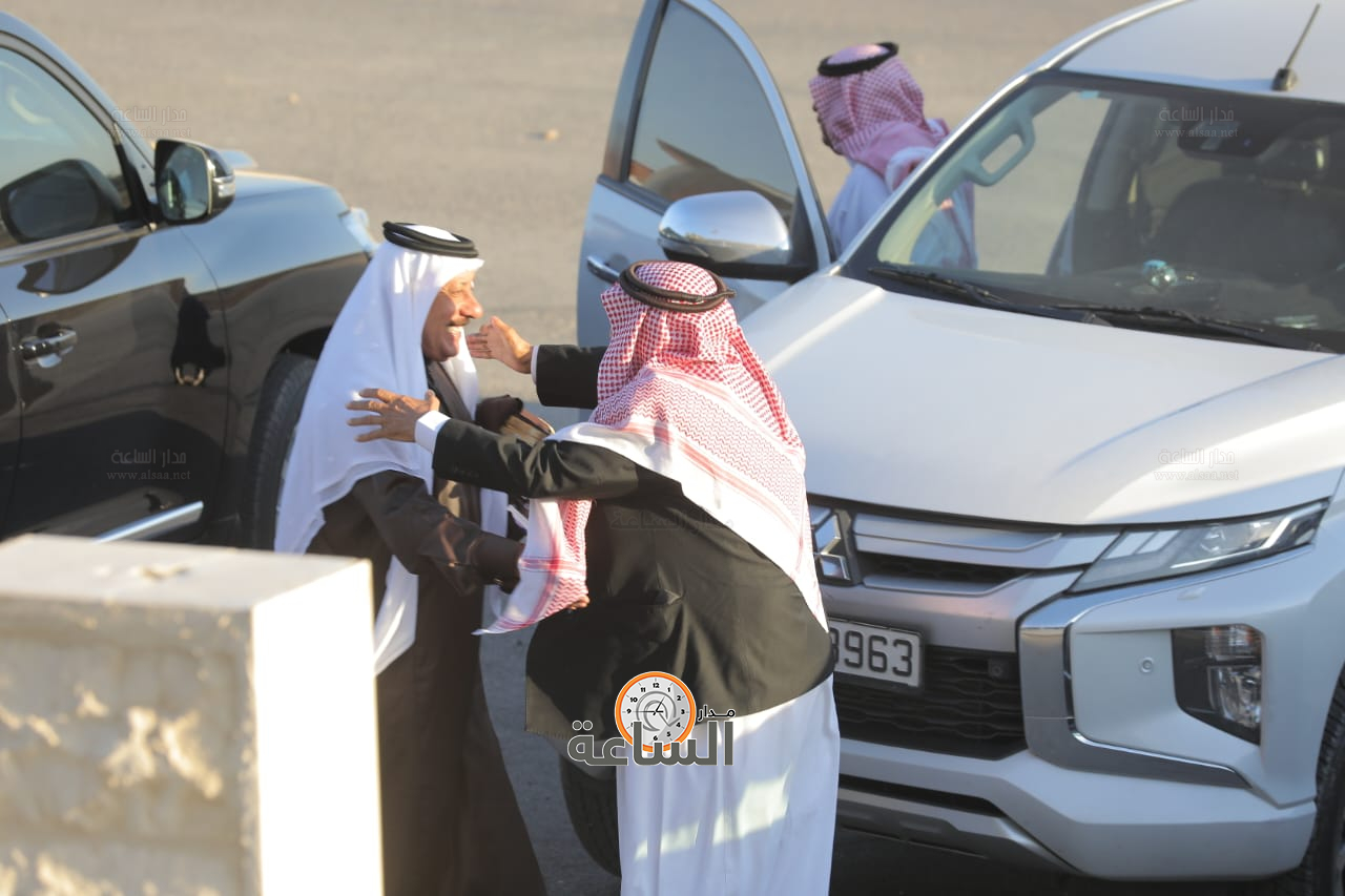 Madar Al-Saa Images 0.562228406467882