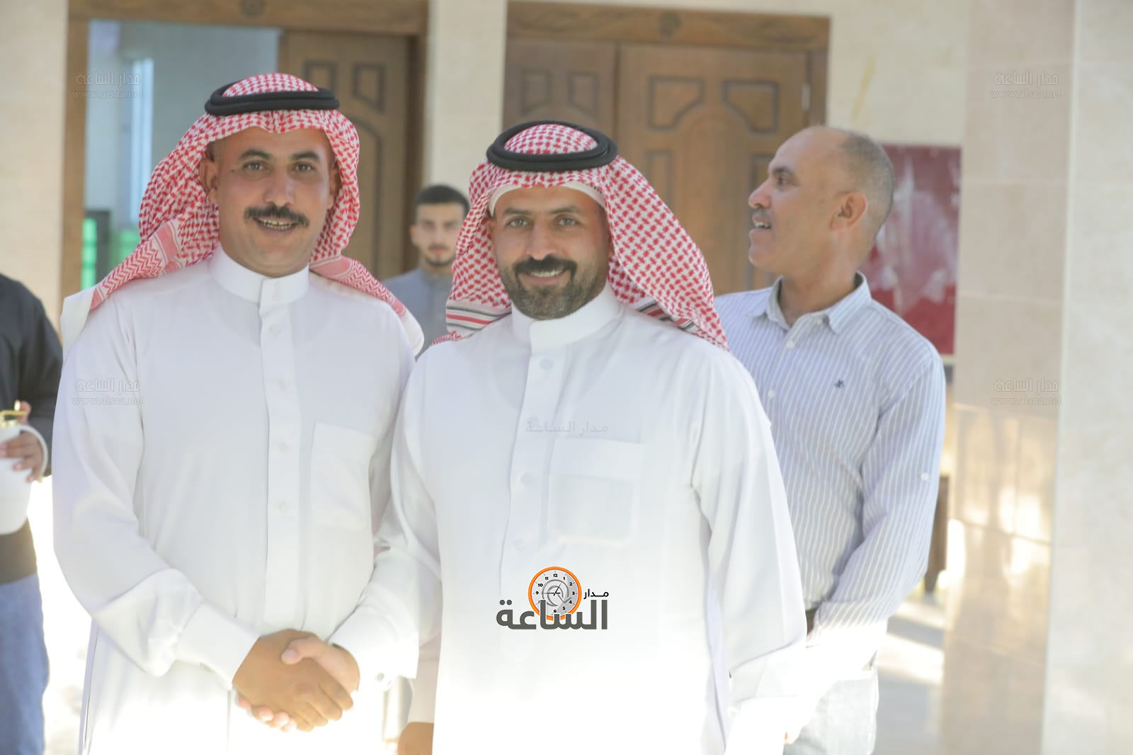 Madar Al-Saa Images 0.9379644254588513