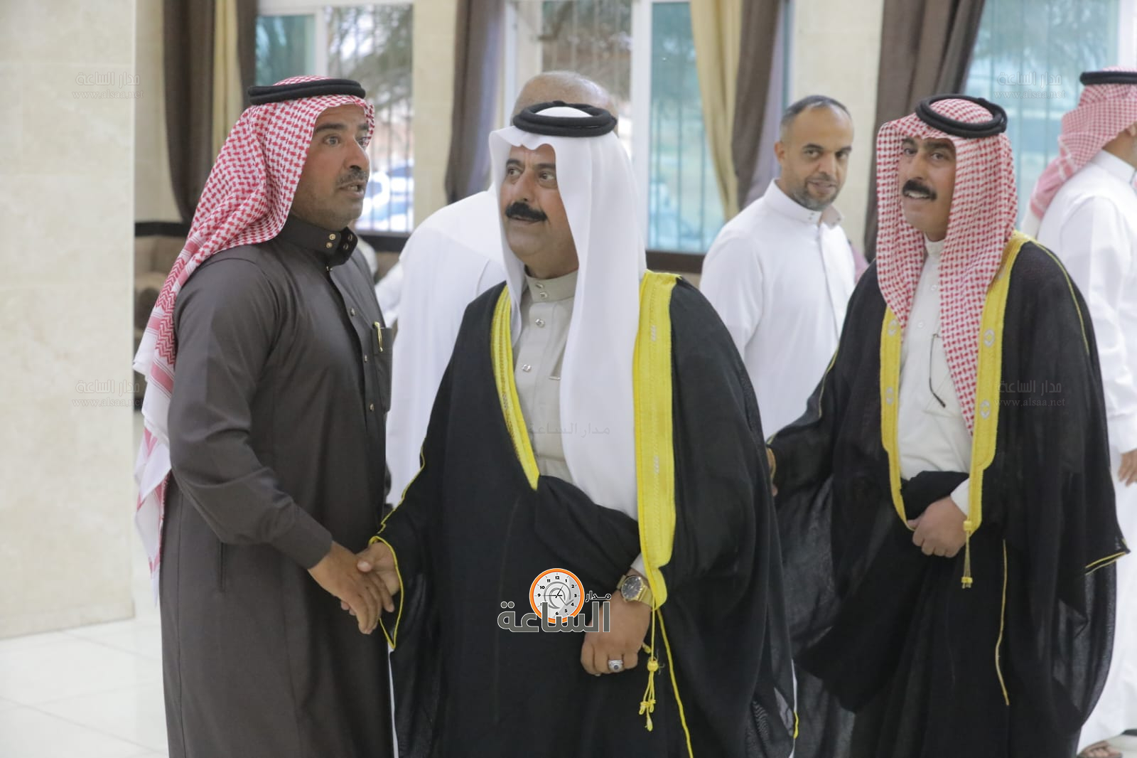 Madar Al-Saa Images 0.2449425165858644