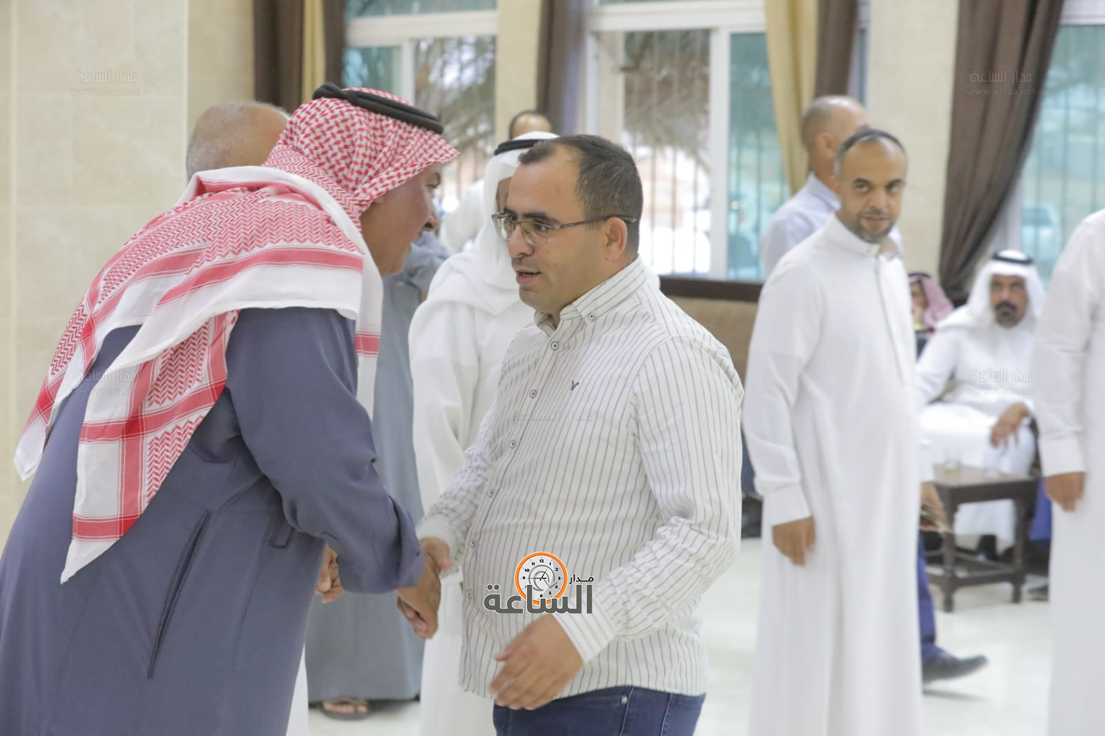 Madar Al-Saa Images 0.9707185122315263