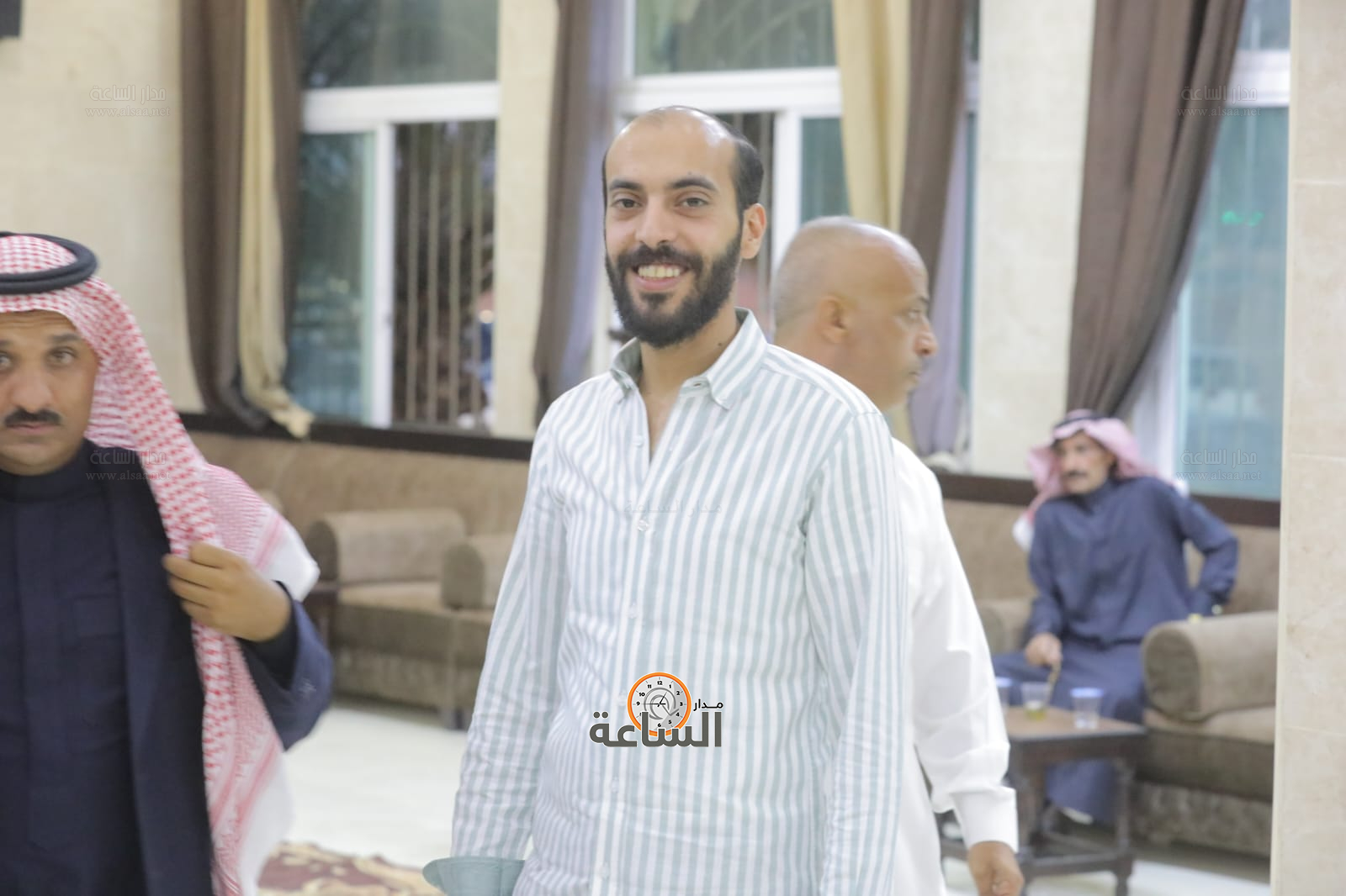 Madar Al-Saa Images 0.4320419173379587