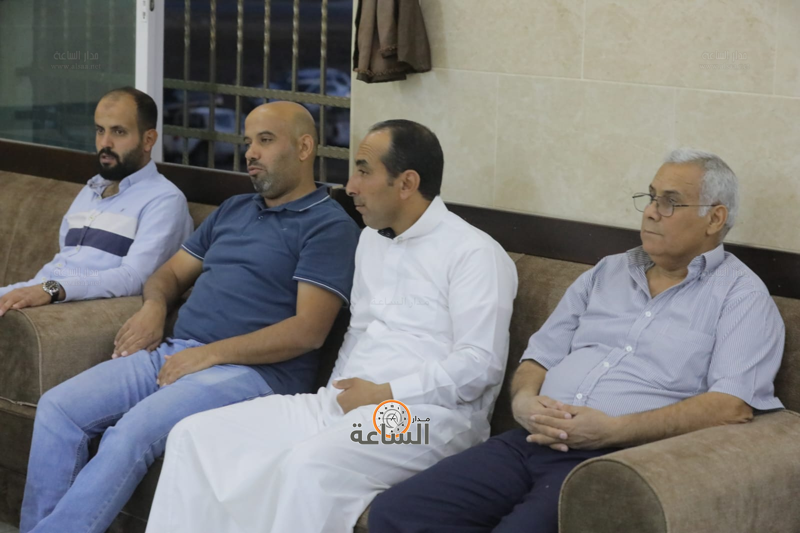 Madar Al-Saa Images 0.3770141371010094