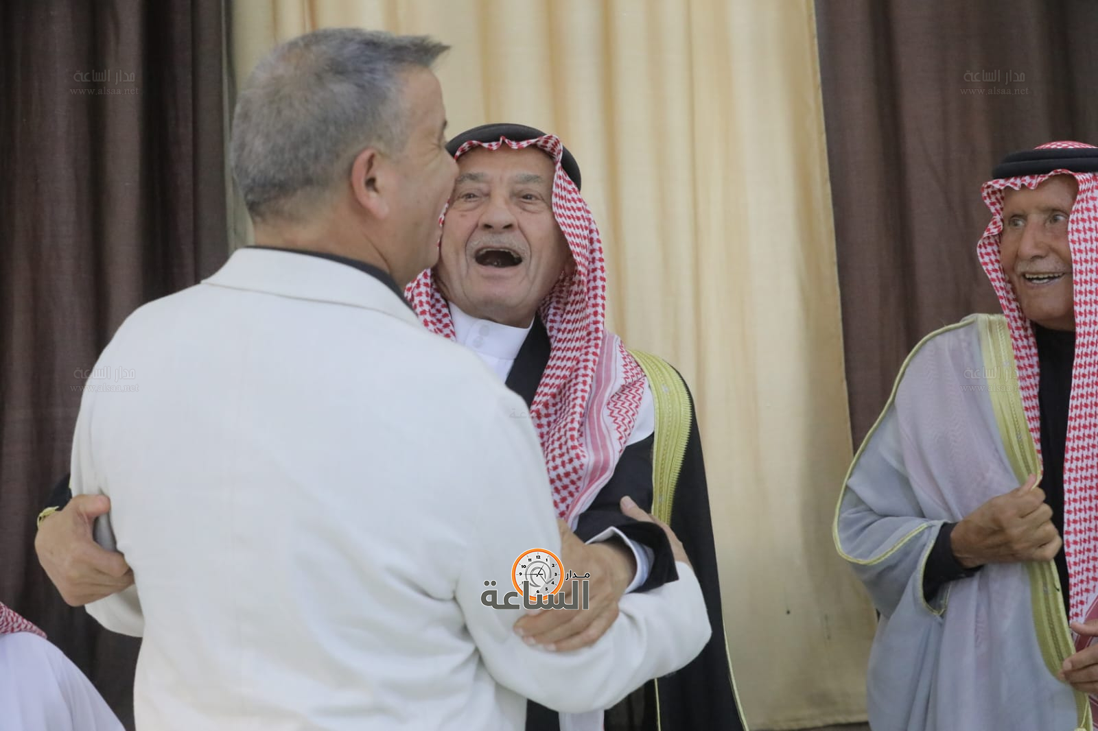 Madar Al-Saa Images 0.821943358534632