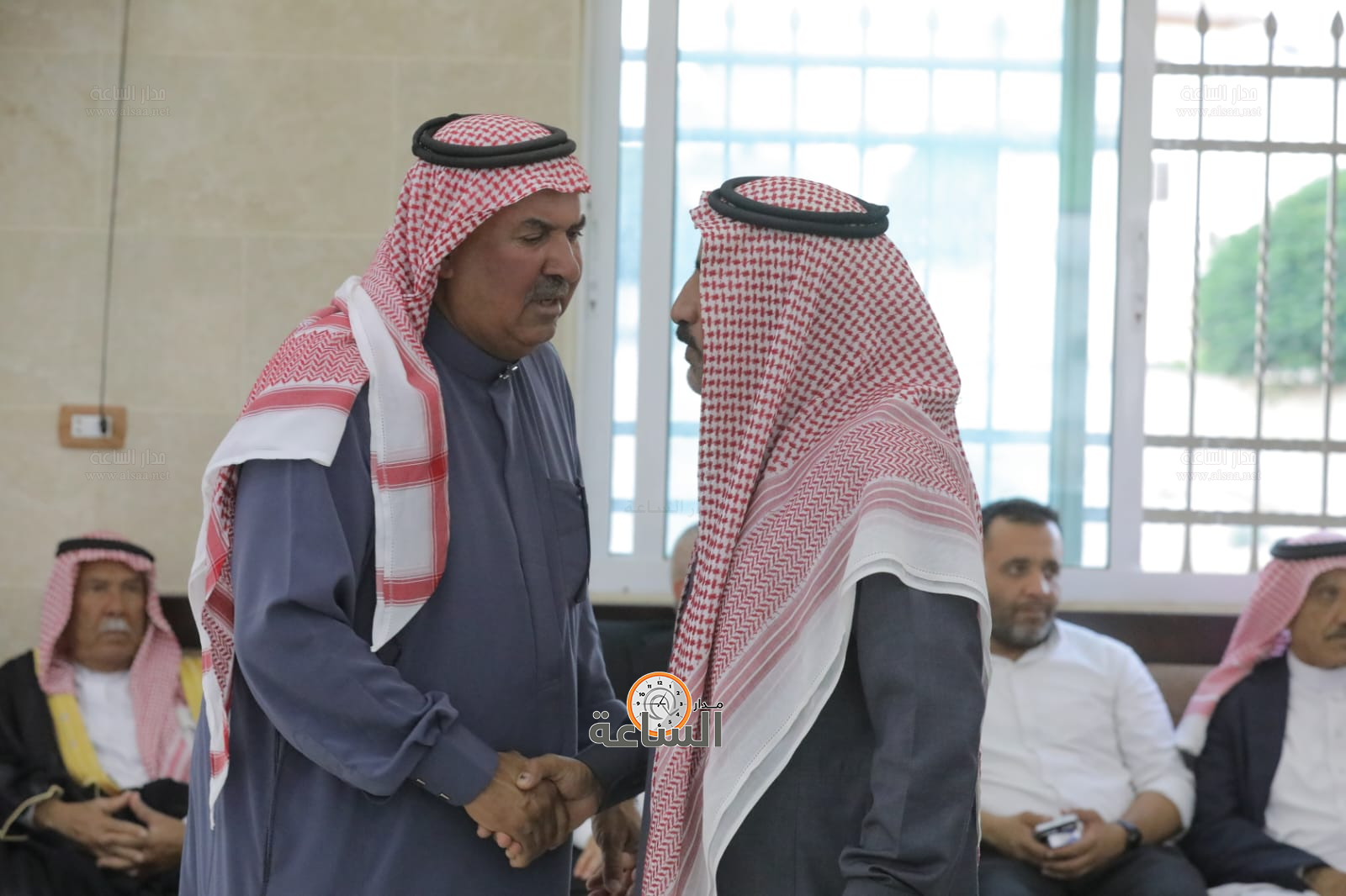 Madar Al-Saa Images 0.4658566486362469