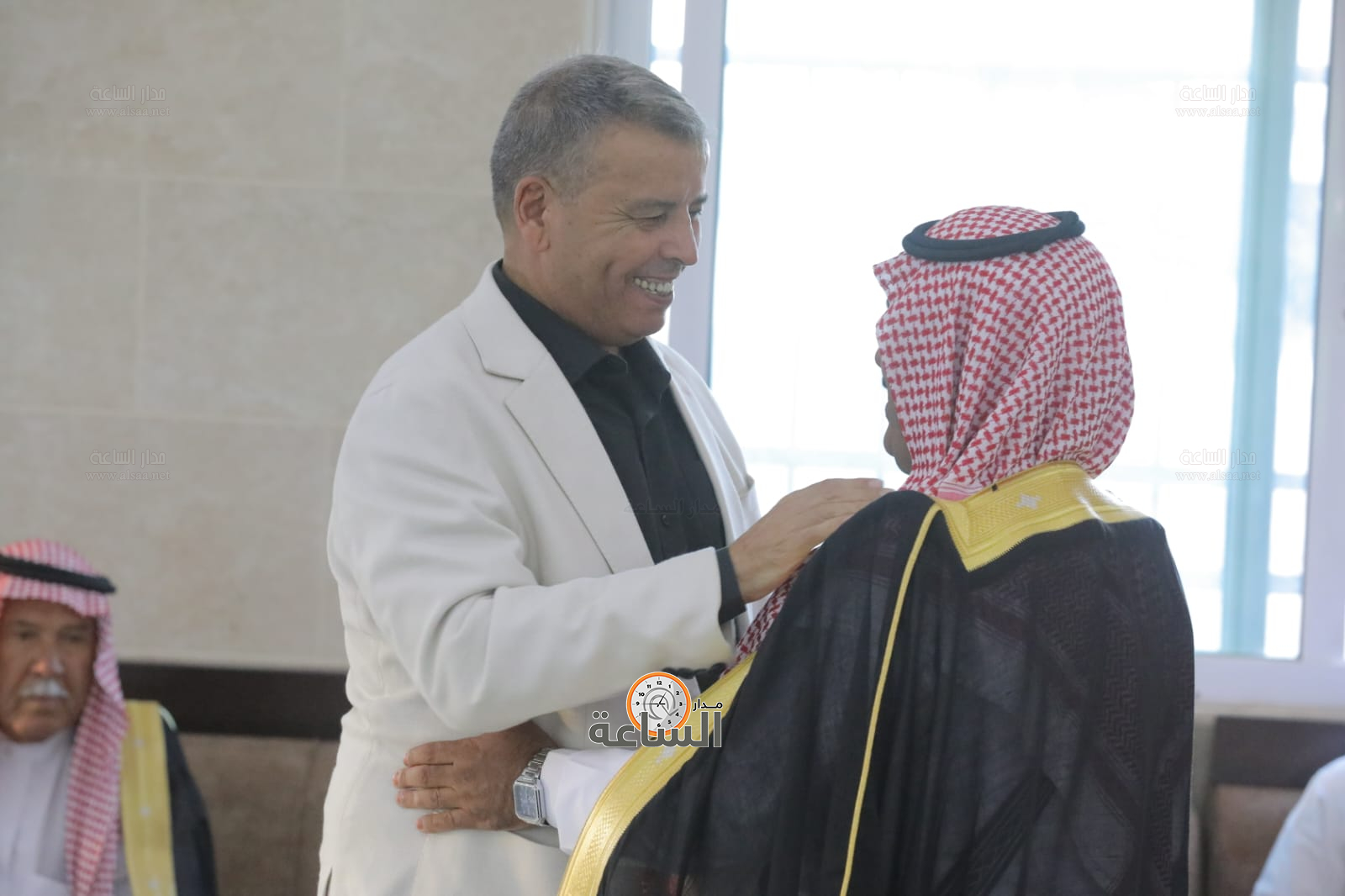 Madar Al-Saa Images 0.4067218378984869