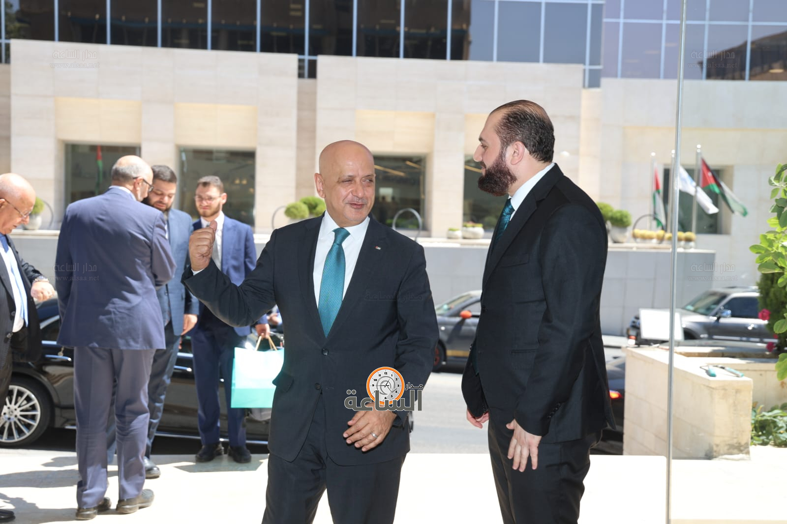 Madar Al-Saa Images 0.7951807927235587