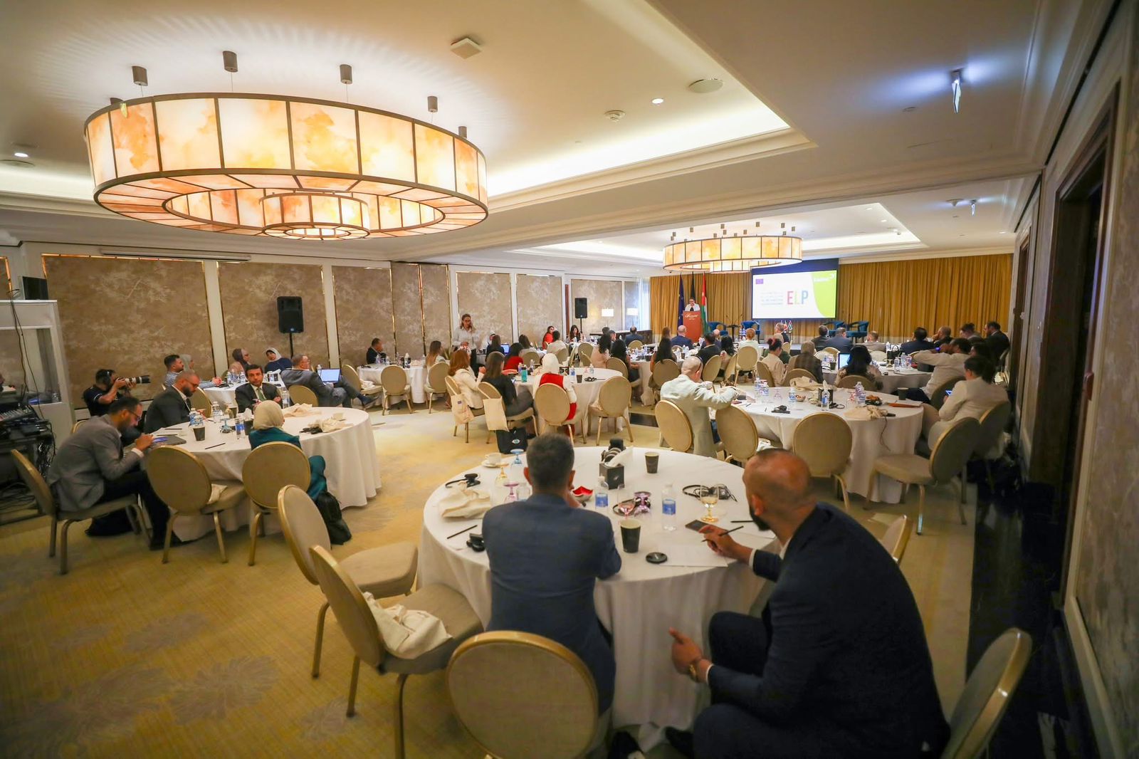 Madar Al-Saa Images 0.05290087286885481