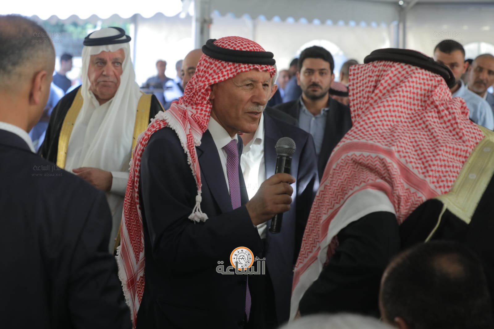 Madar Al-Saa Images 0.399873719288279