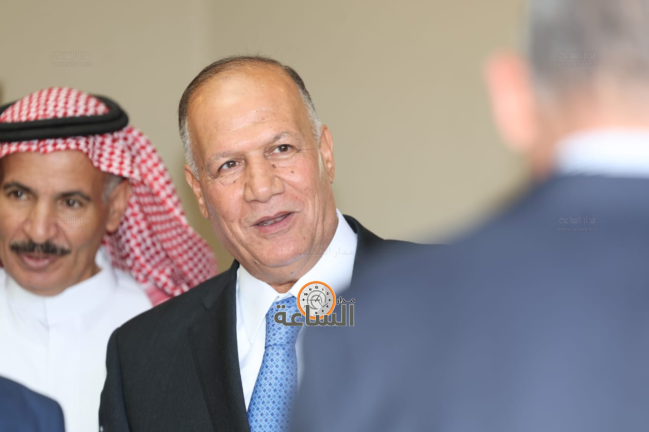 Madar Al-Saa Images 0.3058721527274165