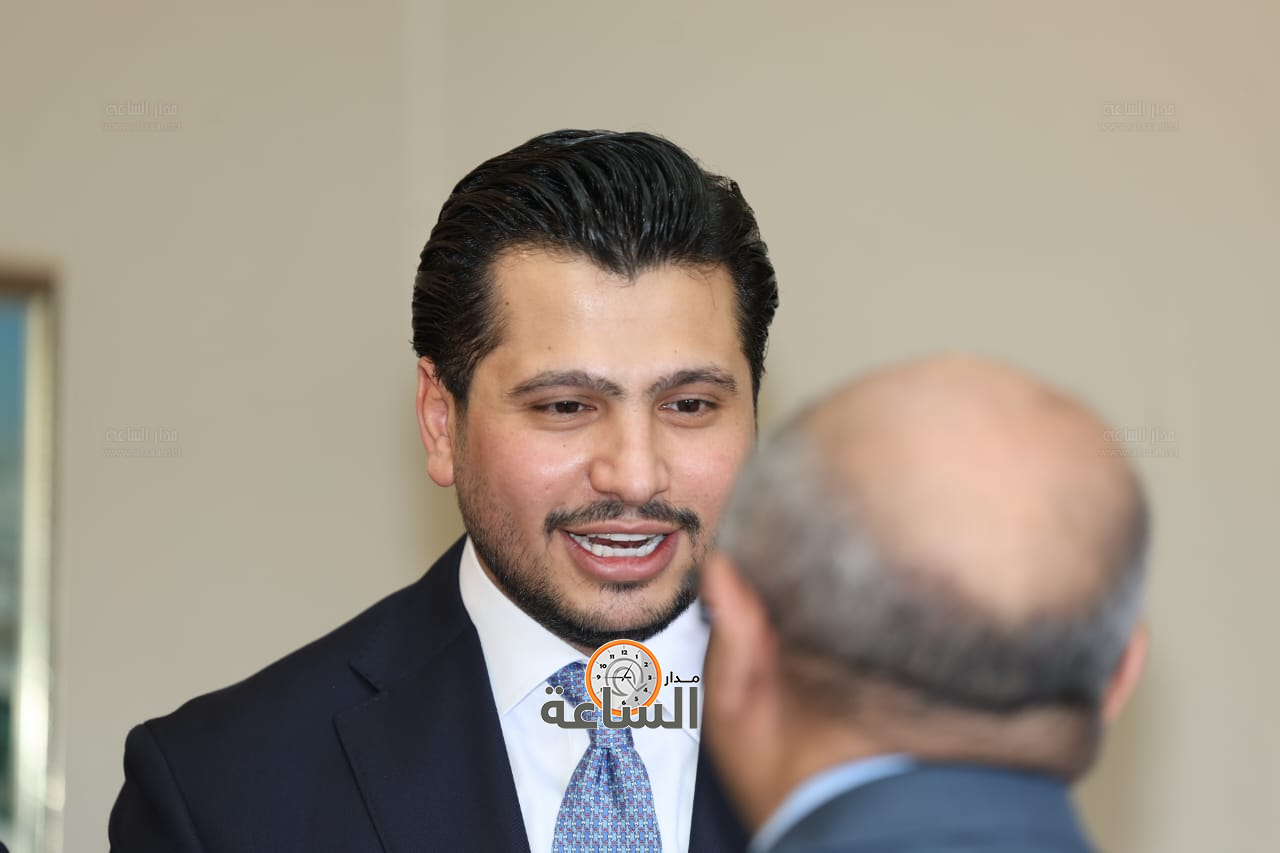 Madar Al-Saa Images 0.041313343773686784