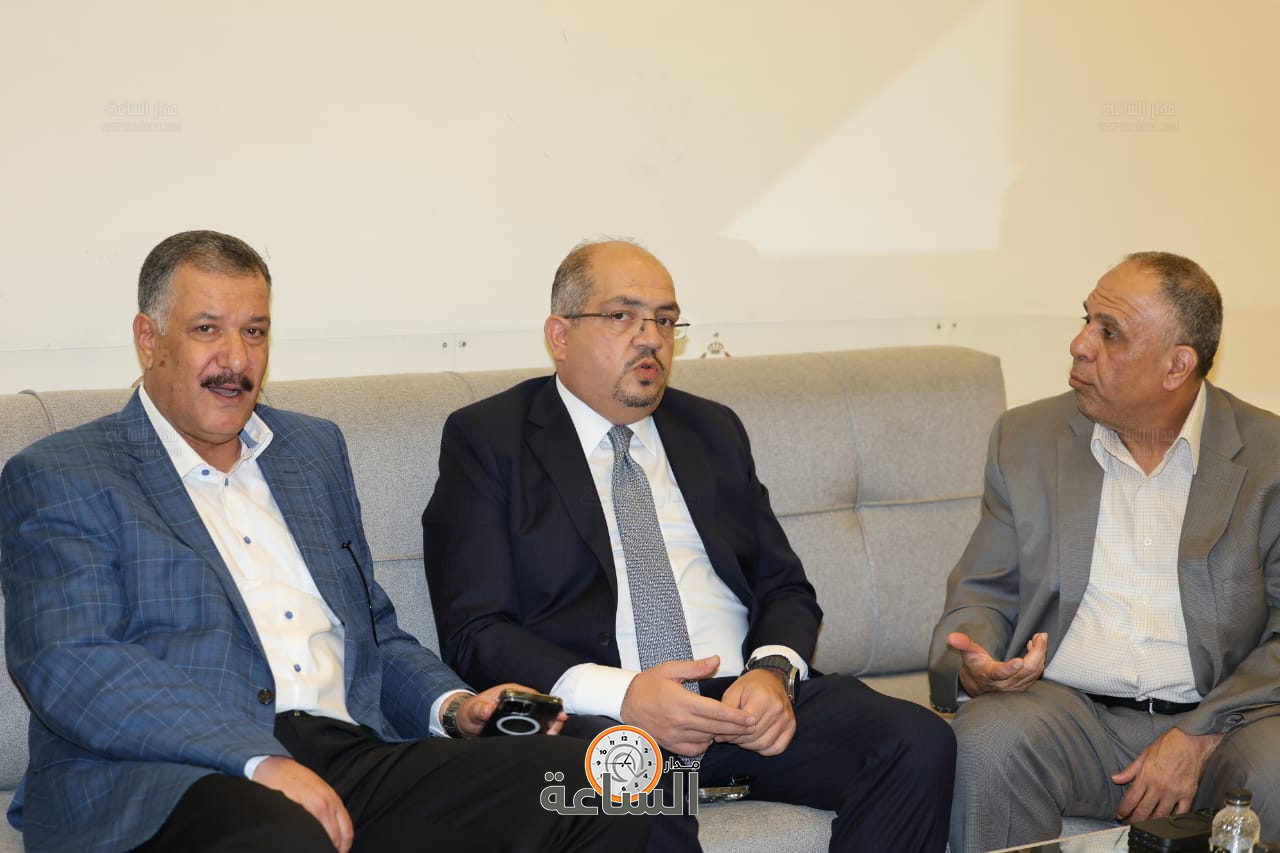 Madar Al-Saa Images 0.49988409226093855