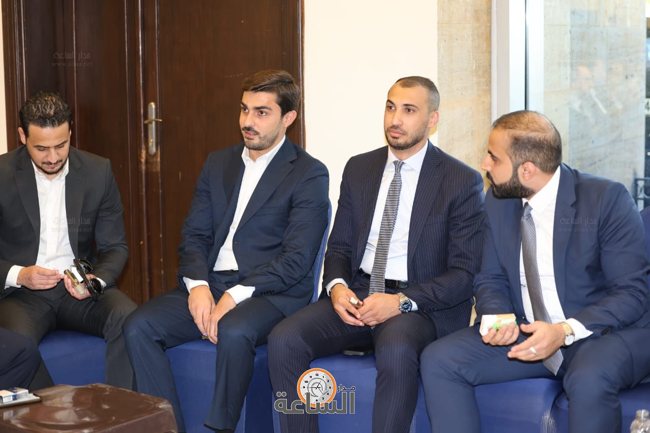 Madar Al-Saa Images 0.48045793268929604