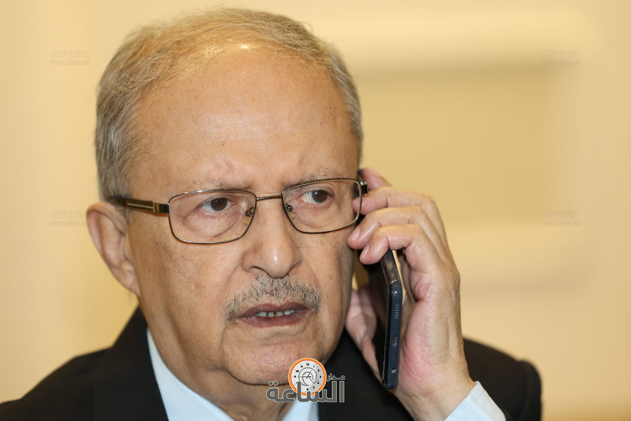 Madar Al-Saa Images 0.9155238414276384