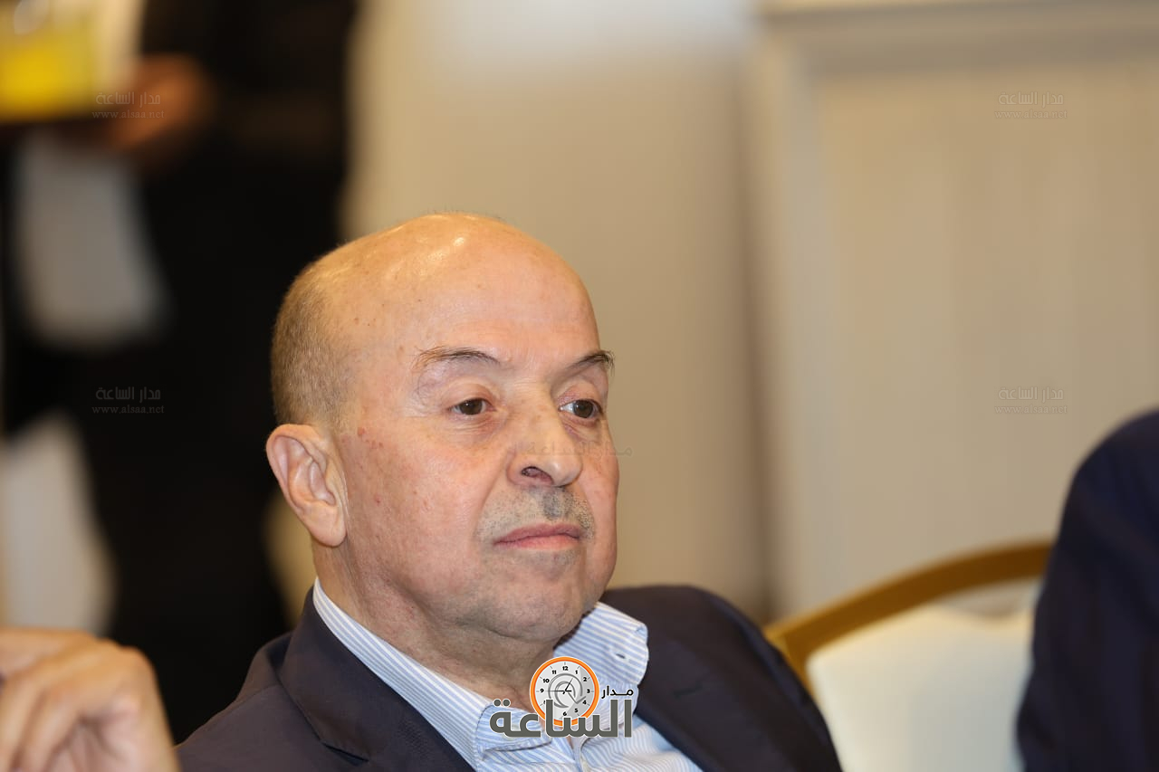 Madar Al-Saa Images 0.553728693659571