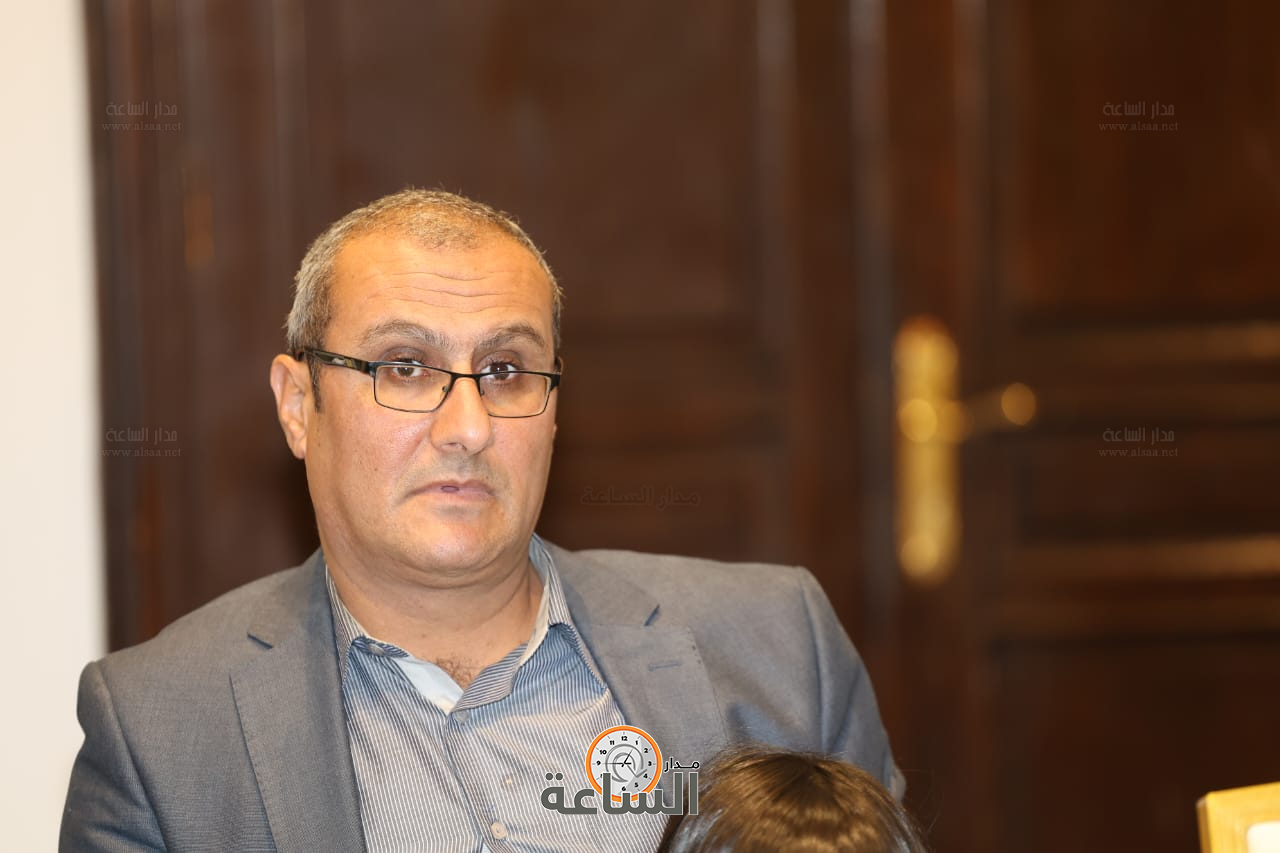 Madar Al-Saa Images 0.10415538896035226