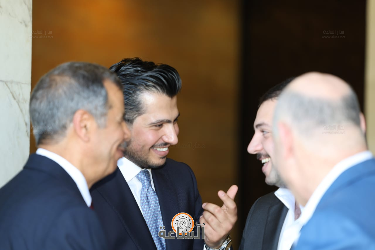 Madar Al-Saa Images 0.17789721443399265