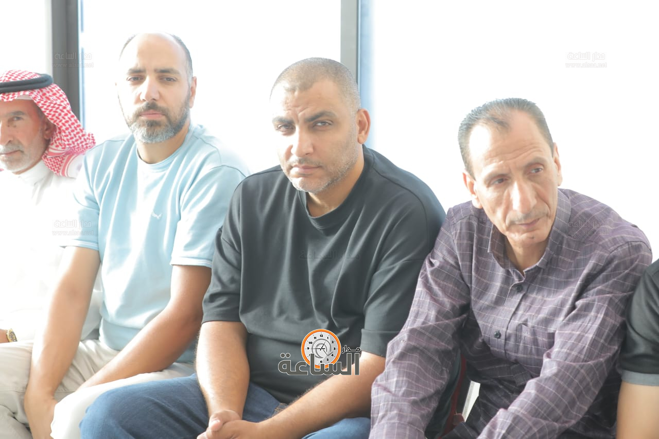 Madar Al-Saa Images 0.7320128715725381