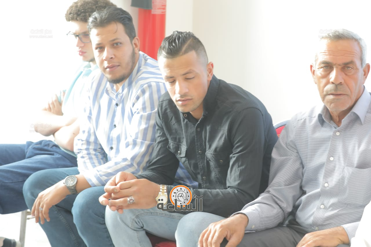 Madar Al-Saa Images 0.22346086415852628