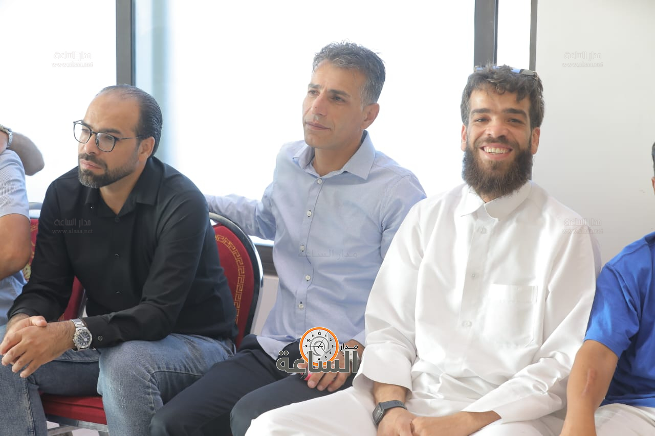 Madar Al-Saa Images 0.16960202729182883