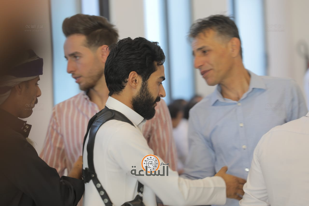 Madar Al-Saa Images 0.7664251756093998