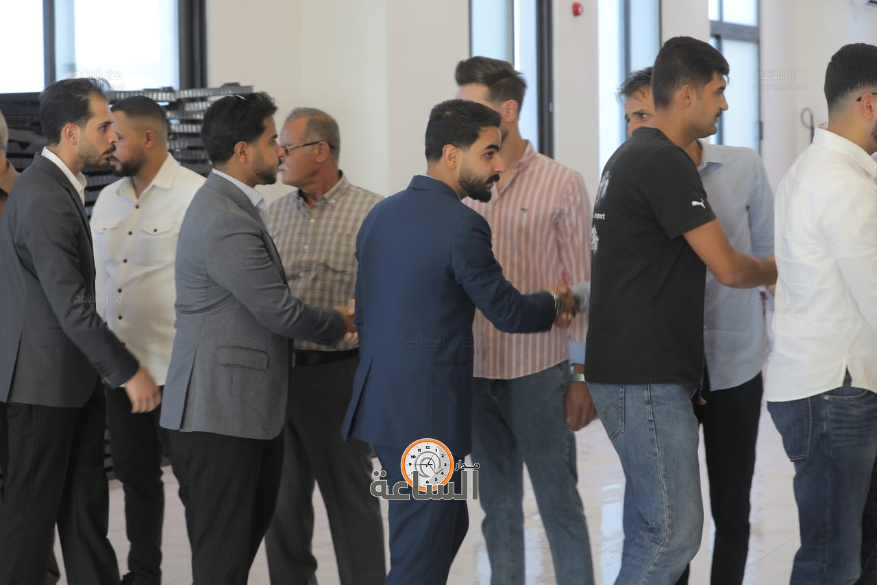 Madar Al-Saa Images 0.3269621387632341