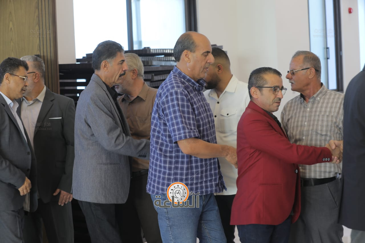 Madar Al-Saa Images 0.296296966872144