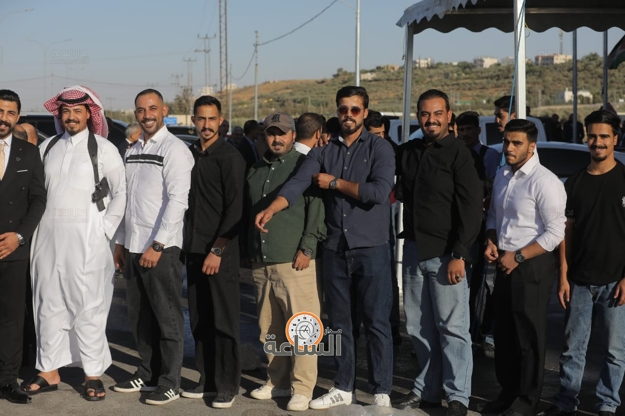 Madar Al-Saa Images 0.9099505677193229