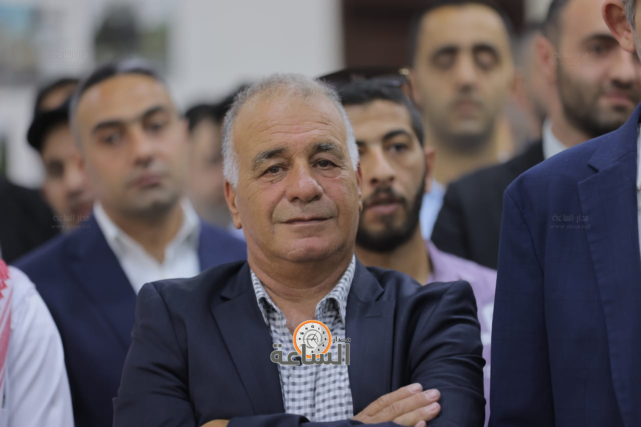 Madar Al-Saa Images 0.910523895083225