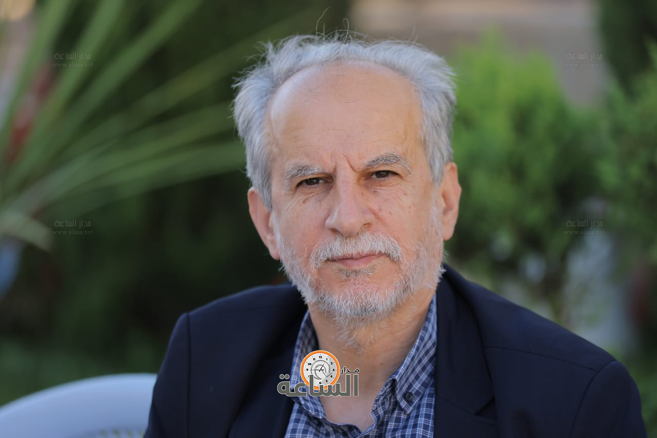 Madar Al-Saa Images 0.7773875655996138