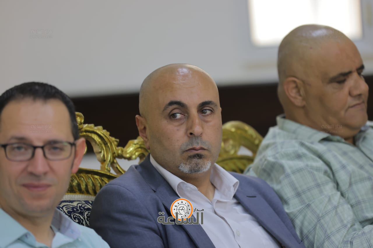 Madar Al-Saa Images 0.3778238319642334