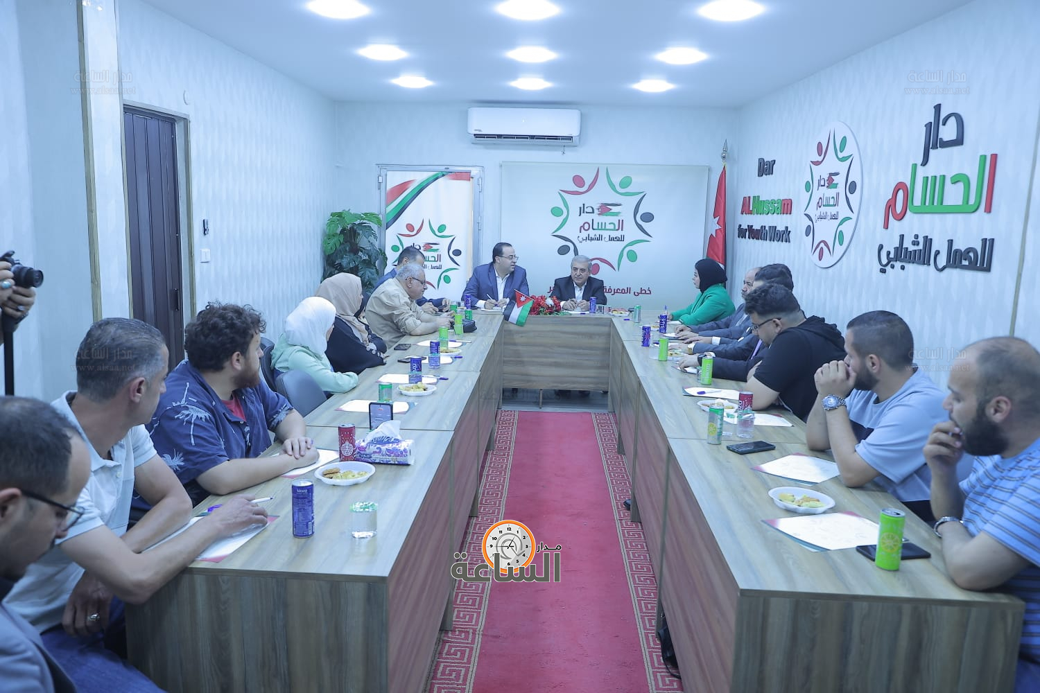 Madar Al-Saa Images 0.44538919336995575