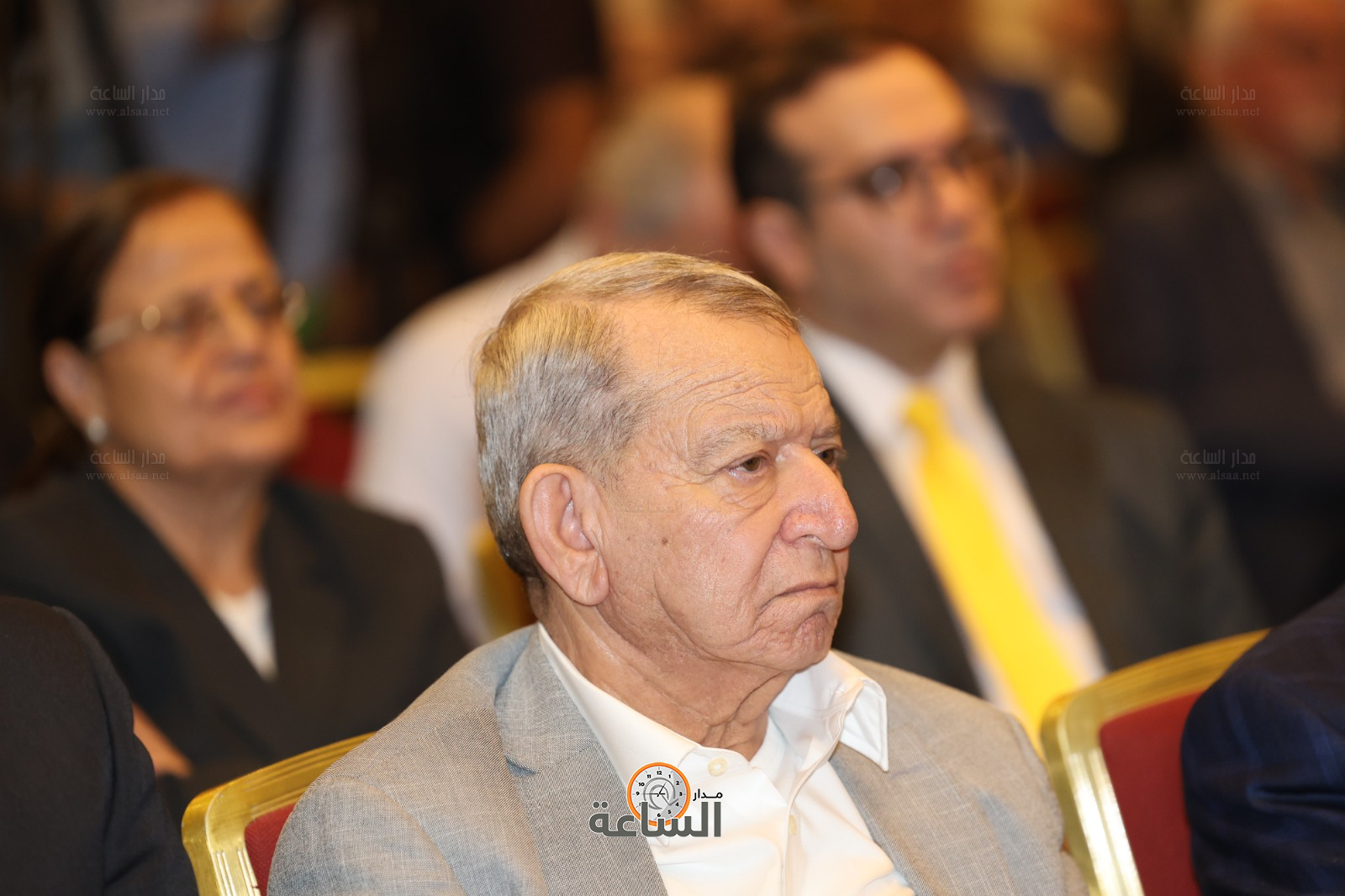 Madar Al-Saa Images 0.08366000451169175