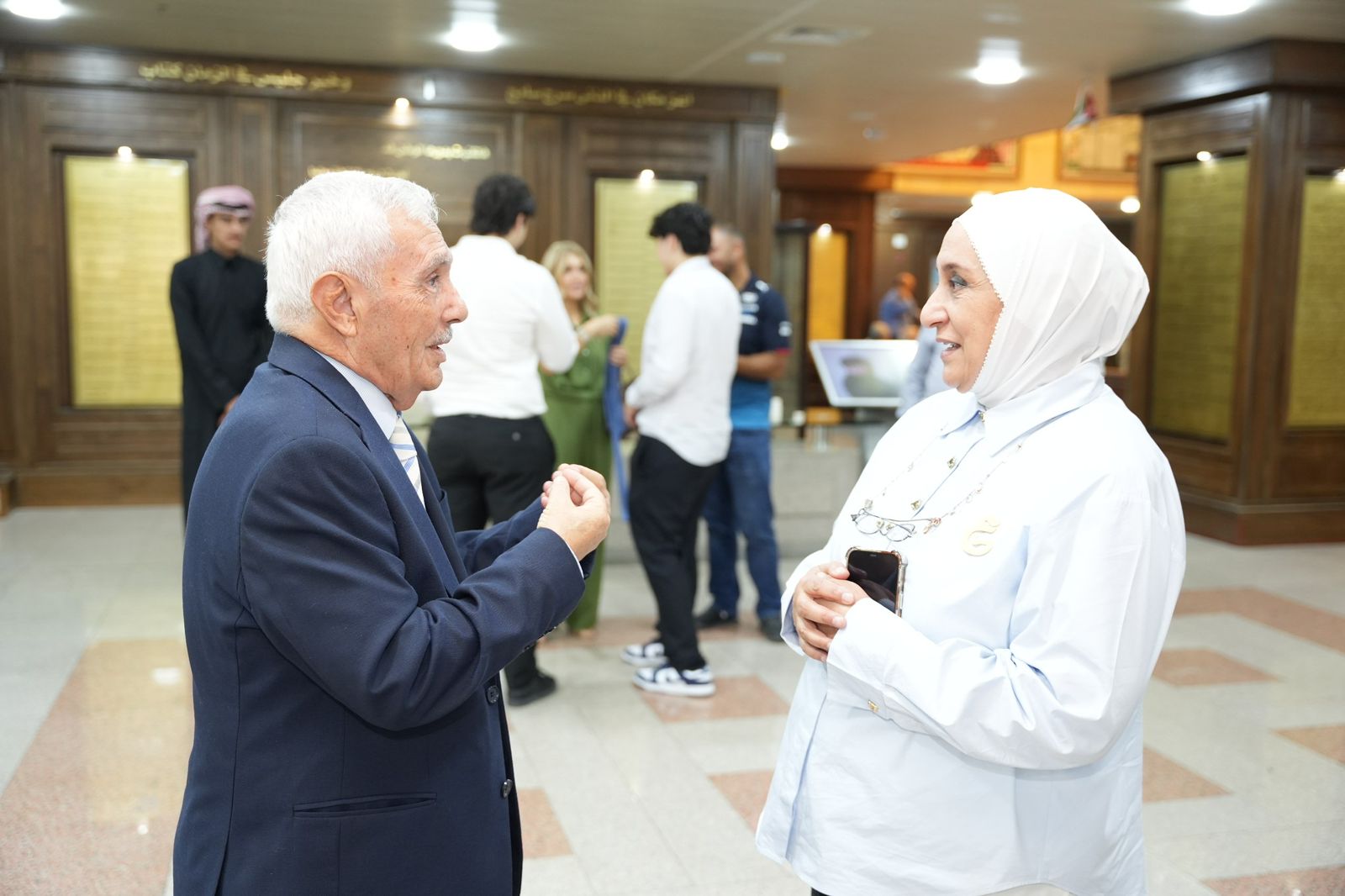 Madar Al-Saa Images 0.8636573442343591