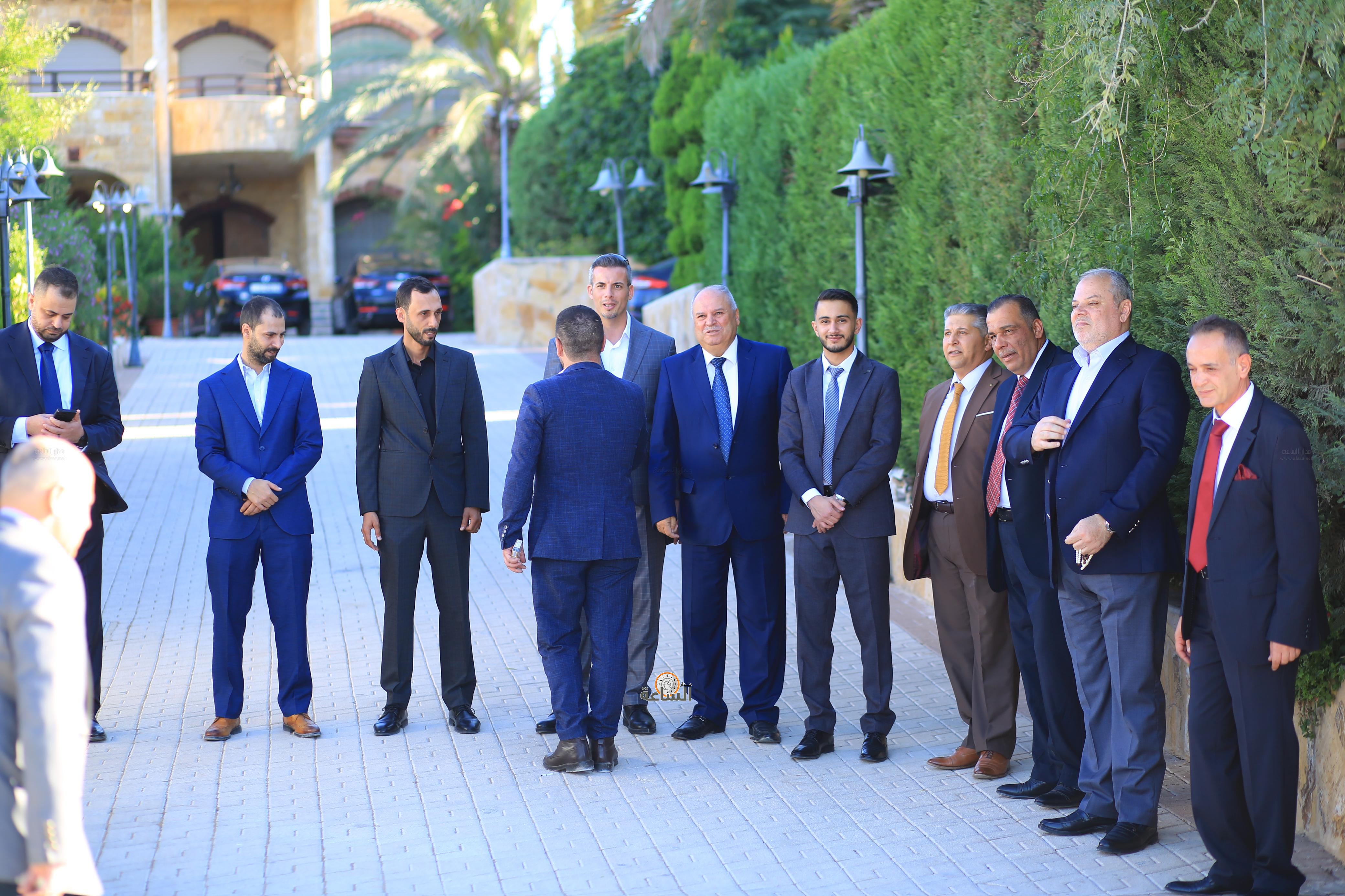 Madar Al-Saa Images 0.9560341424274125