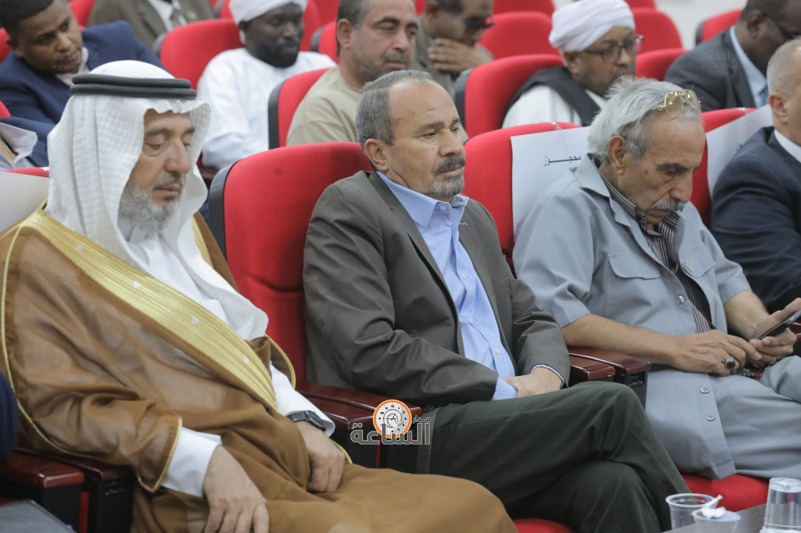 Madar Al-Saa Images 0.4396624848165719