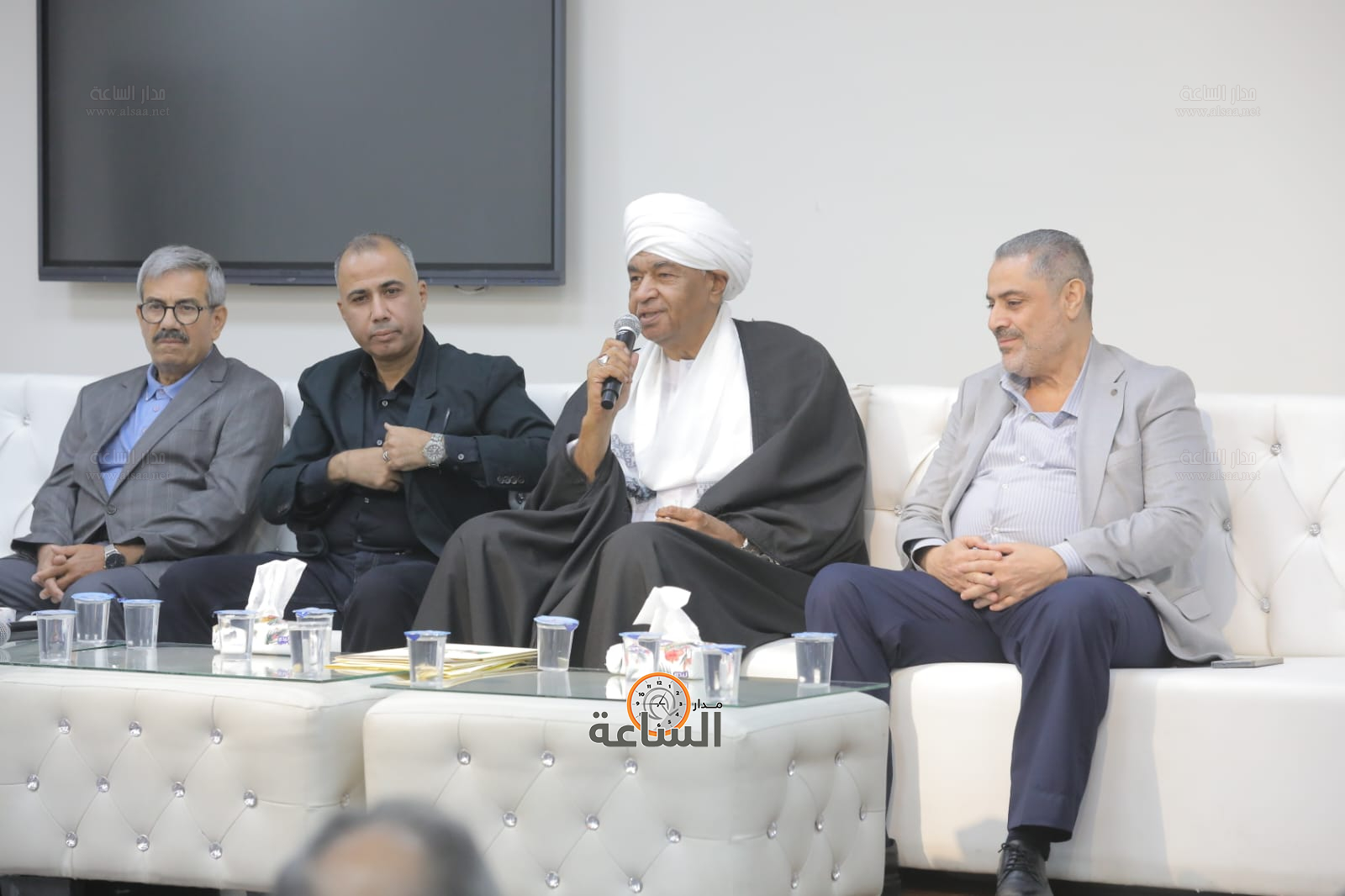 Madar Al-Saa Images 0.9046186417005638