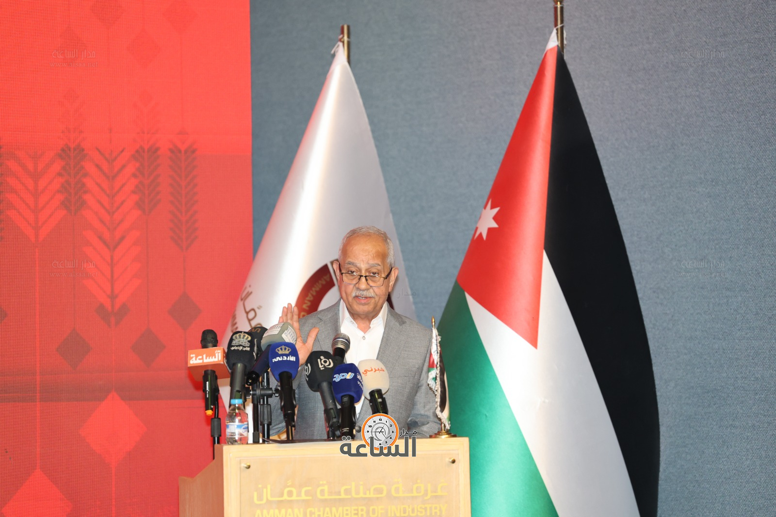 Madar Al-Saa Images 0.17904505229700318